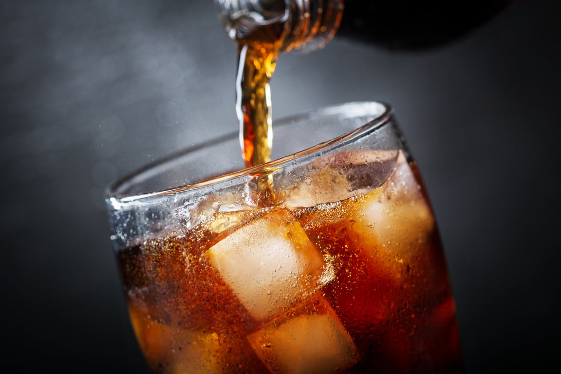 soft drink, pouring cola into glass